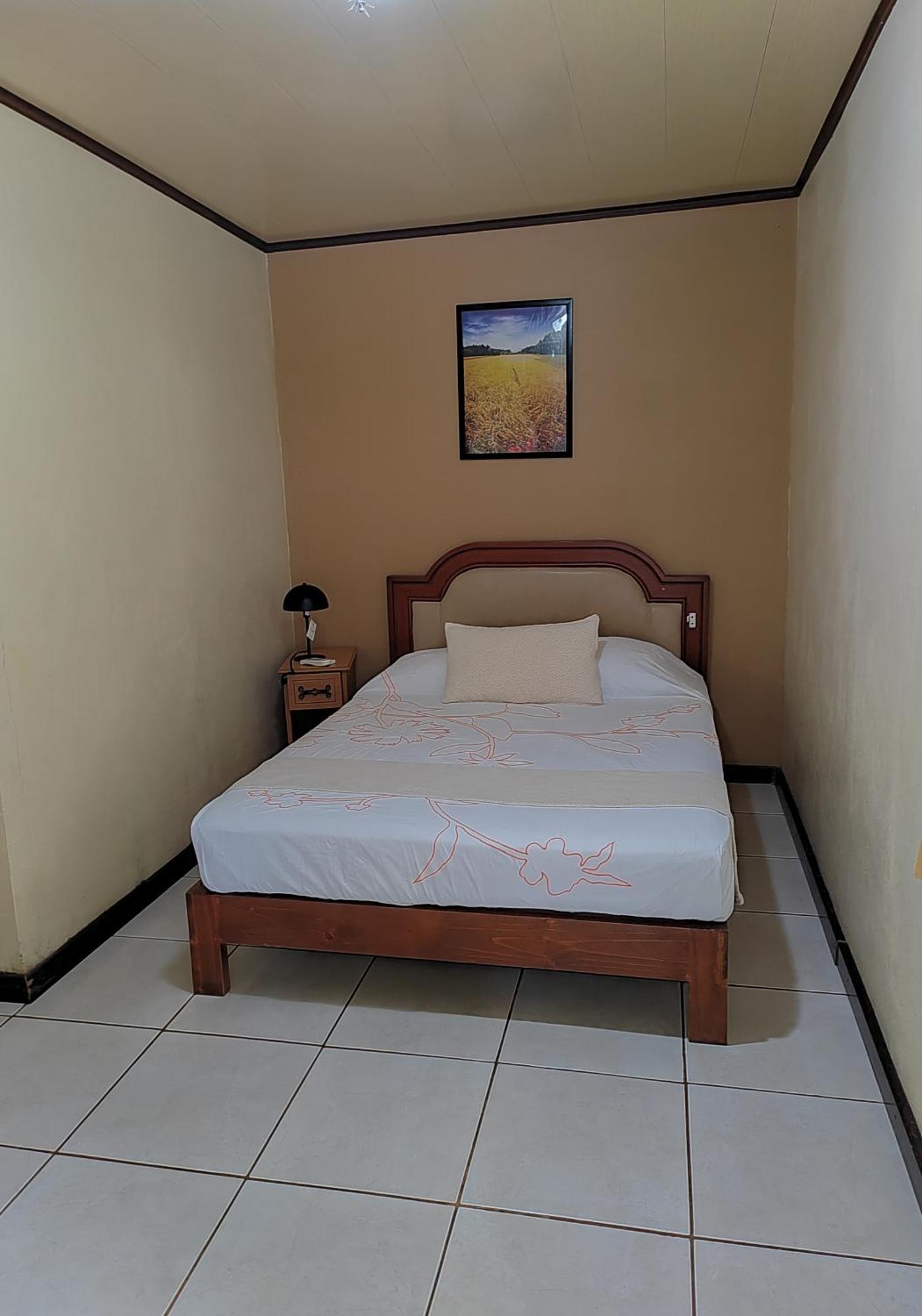 Hotel Del Bosque Rio Cuarto Exterior photo