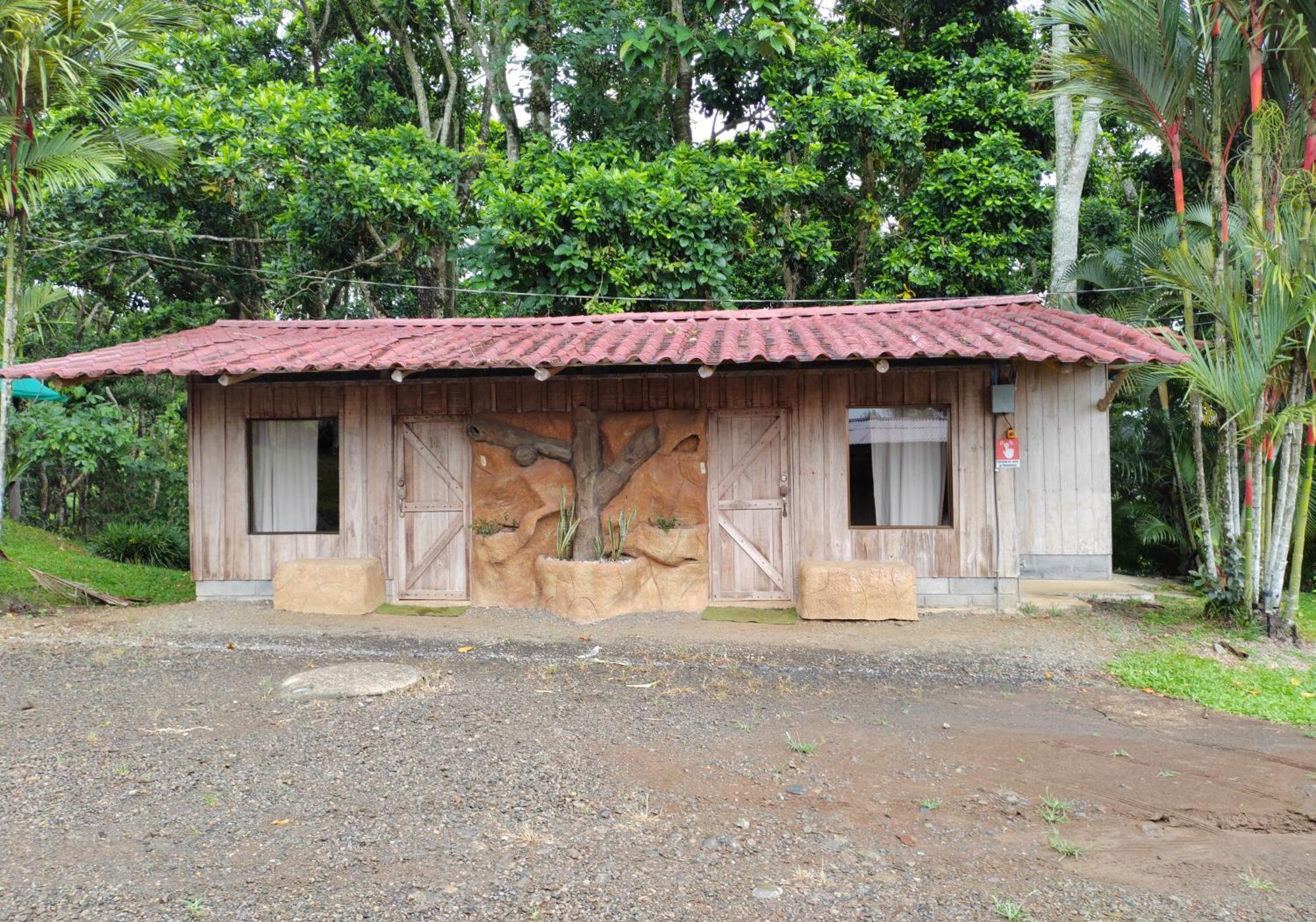 Hotel Del Bosque Rio Cuarto Exterior photo